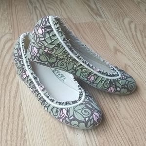 Wedge heel shoe